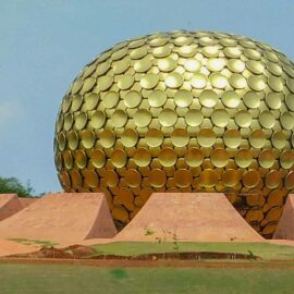 Matrimandir in Auroville, Indien